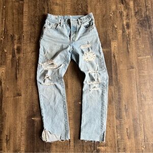 Levi 501 distressed straight leg jeans